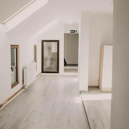 Paulaapartment&Rooms Oradea Exterior photo